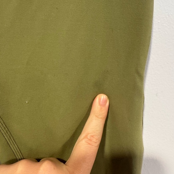 Olive green lululemon instill leggings - Picture 2 of 5
